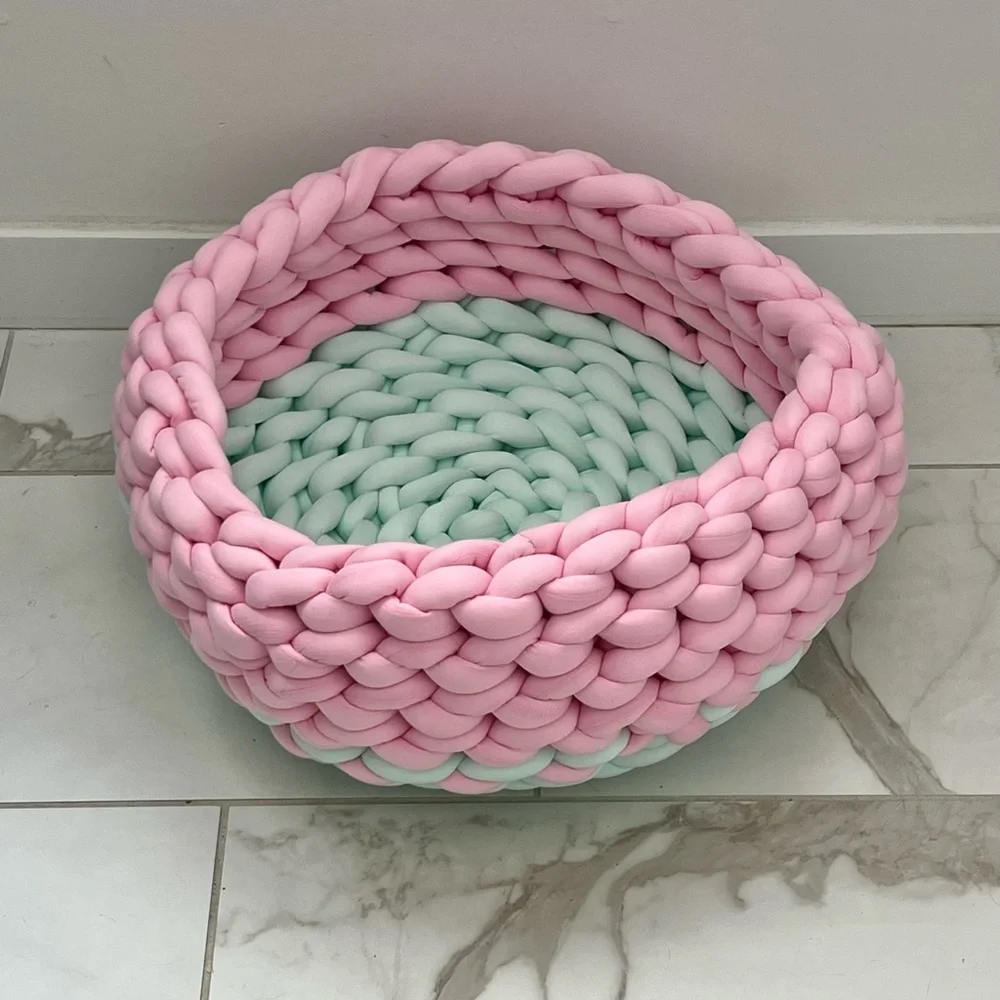 Handwoven 2-color Spacious Machine Washable Pet Baskets - 20 inches diameter